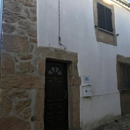 Casa Duplex Em / Duplex House In