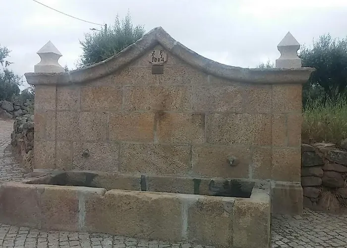 Casa Duplex Em / Duplex House In *